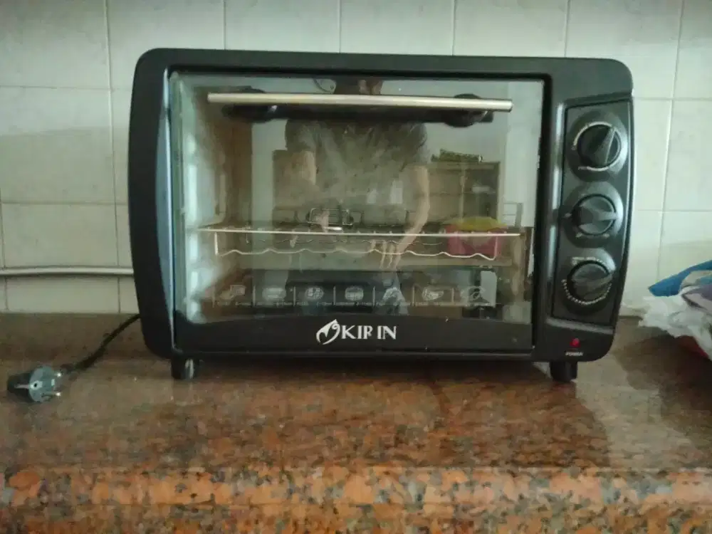 Oven merek KIRIN