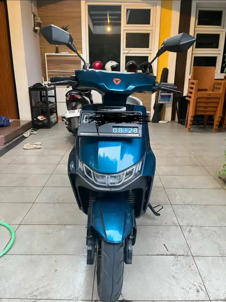 Dijual Yadea T9 Kondisi Bagus Tinggal Gas
