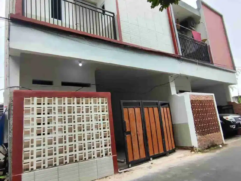 Rumah Dekat  Margonda - Stasiun Pondok Cina.