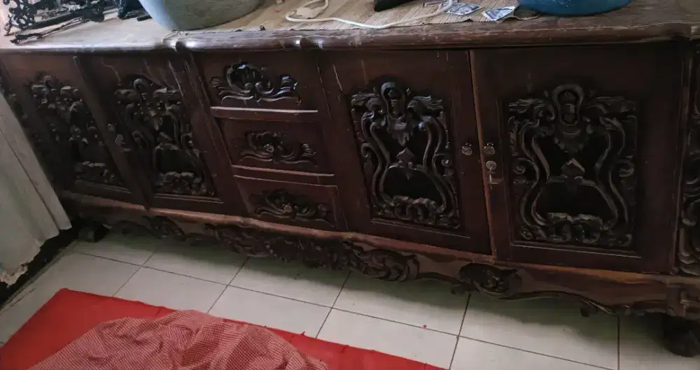 Lemari panjang/Ukir/lawas/buffet/furniture/mebel
