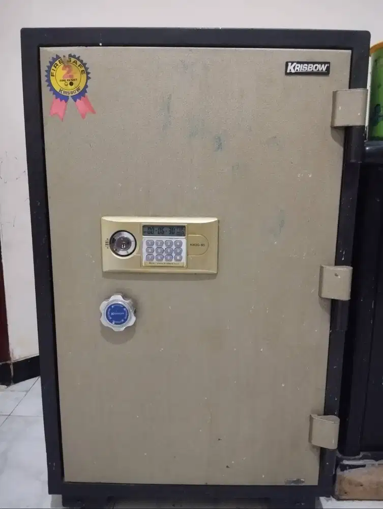 Brankas Kriwbos KW 20-95 surabaya baray