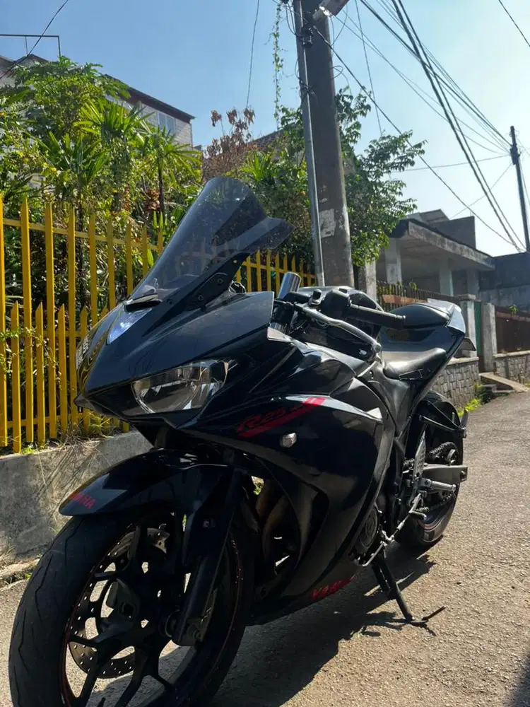 YAMAHA r25 2015