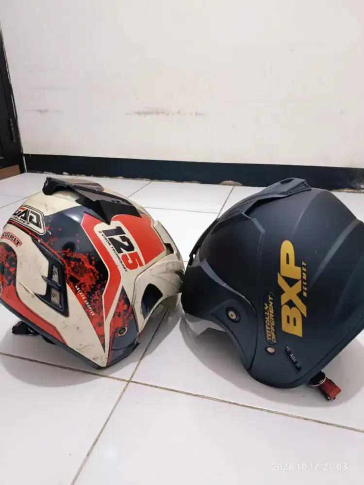2 Helm Ukuran L
