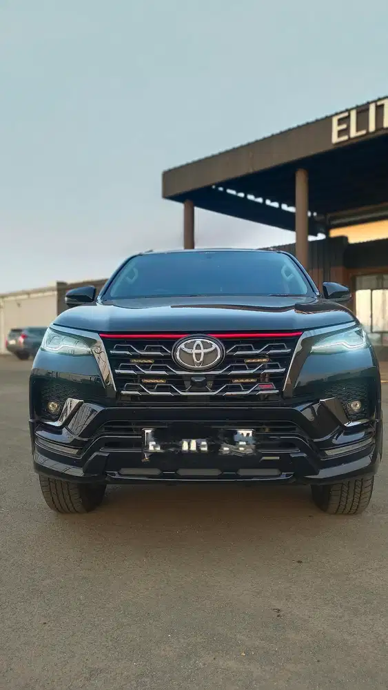Toyota Fortuner SRZ 2.7 Bensin tahun 2021