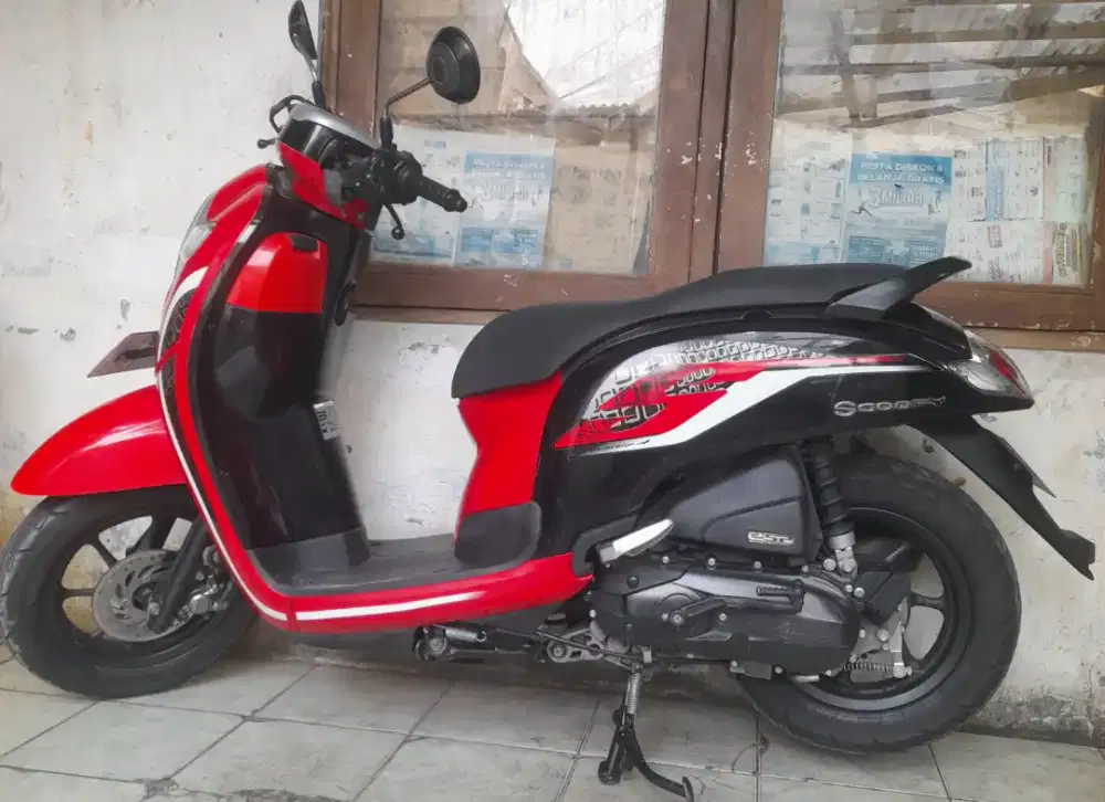 Honda scoopy donat 2020 cbs iss cw asli hitam merah B Dki tangan 1