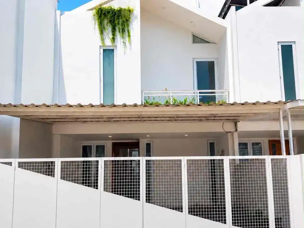 Dijual rumah bagus siap huni di pesanggrahan jakarta selatan