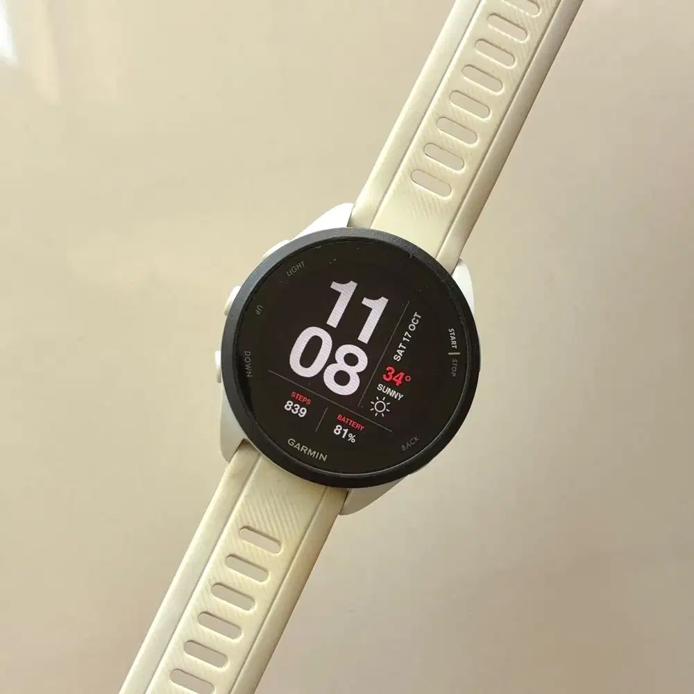 Garmin Forerunner 165 white