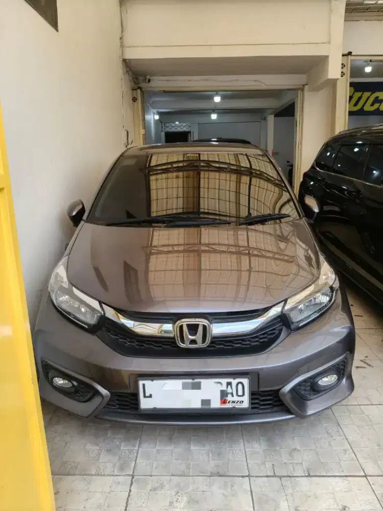 Honda Brio Satya E 2023 Matic Abu-abu Mulus