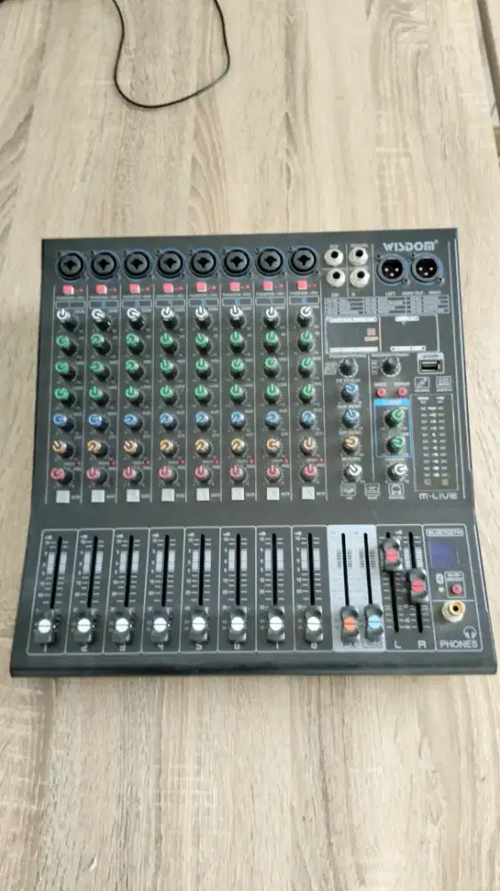 Dijual mixer wisdom 8 Chanel