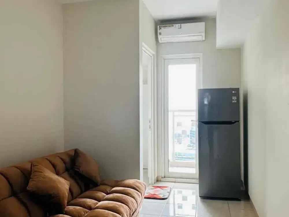 Apartm 2 BR Furnish View Pool Springlake Summarecon Bekasi