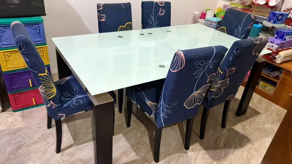 MEJA MAKAN INFORMA