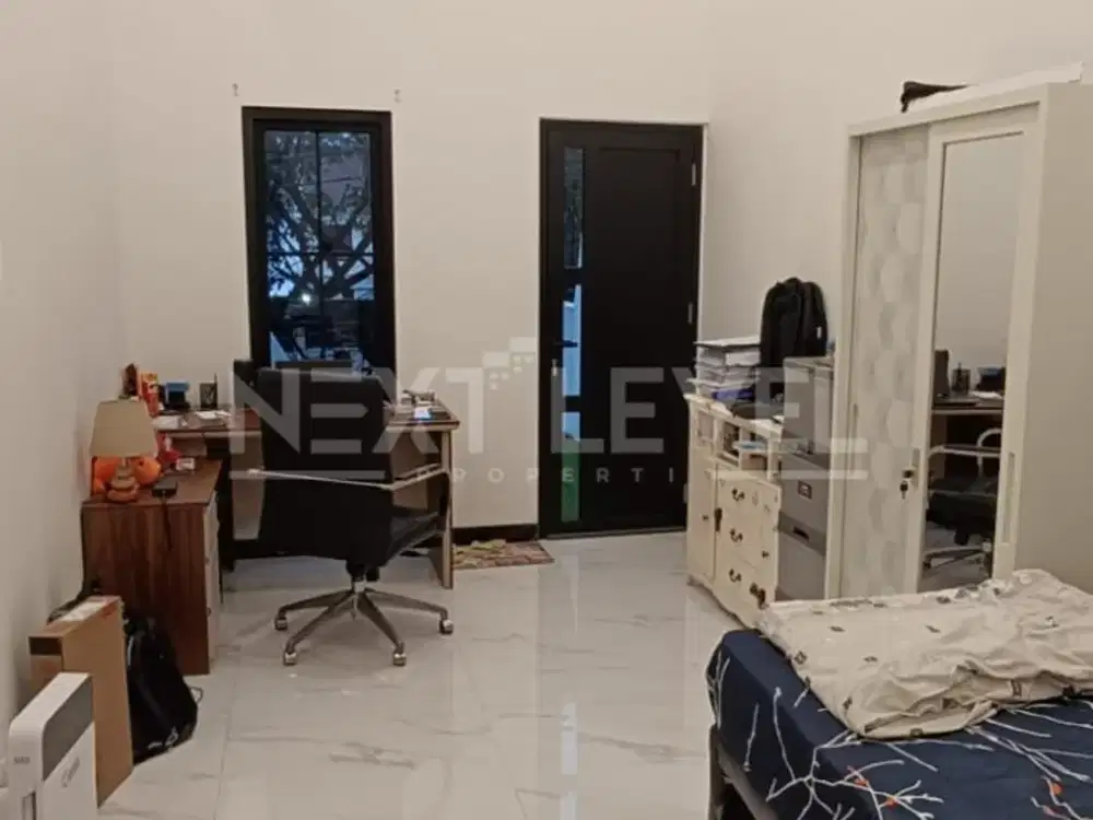 Rumah dijual di cluster Aralia Harapan Indah Bekasi