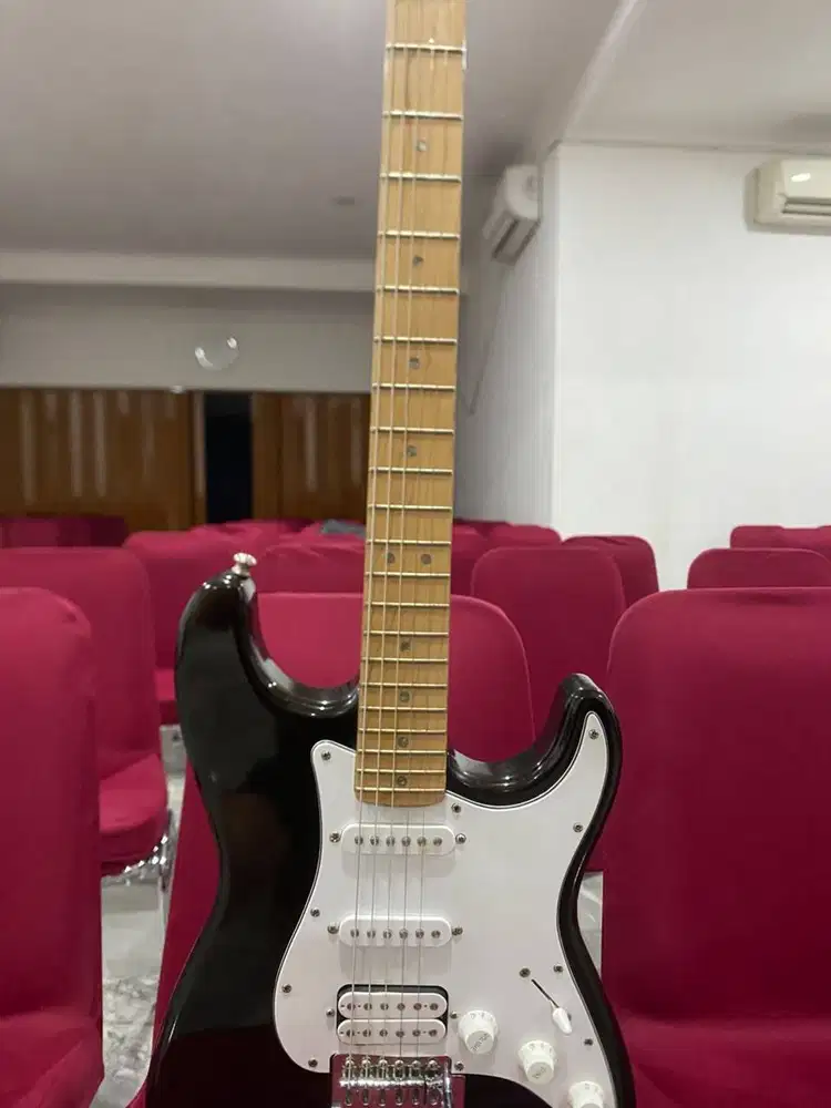 Dijual Cepat Gitar Elektrik Sonic Edge