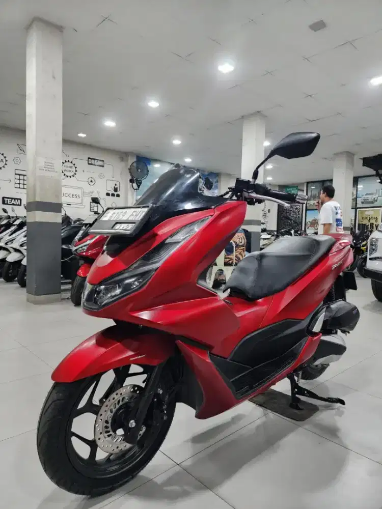 NEW PCX 160 CBS KONDISI TERAWAT SIAP PAKAI BARANG MULUS