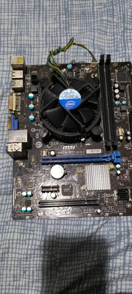 Paket Motherboard MSI H61M-P22 (G3) + i3 3210