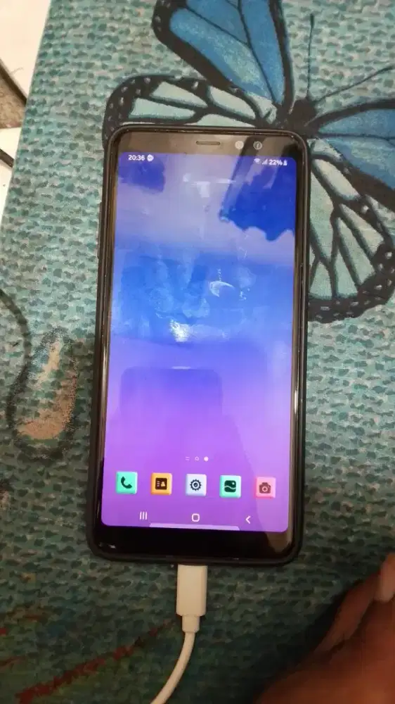 Cocokin aja harganya HP Galaxsy A8+
