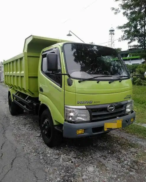 HINO DUTRO 130 HD 2021