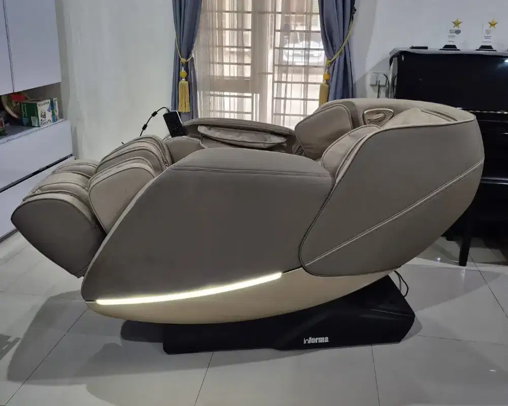 Jual murah!! Kursi pijat - cek barang sepuasnya - contact person