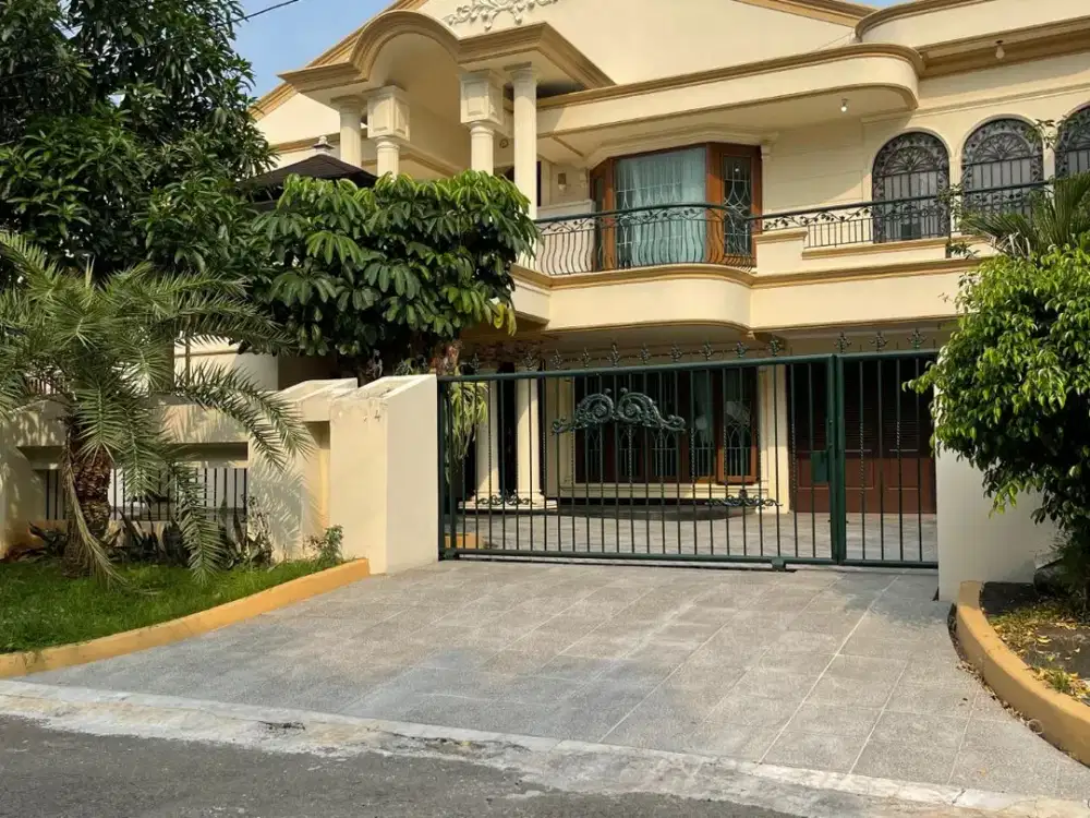 Dijual Rumah Mewah Siap Huni di Kawasan Elite Pondok Indah Jakarta Selatan