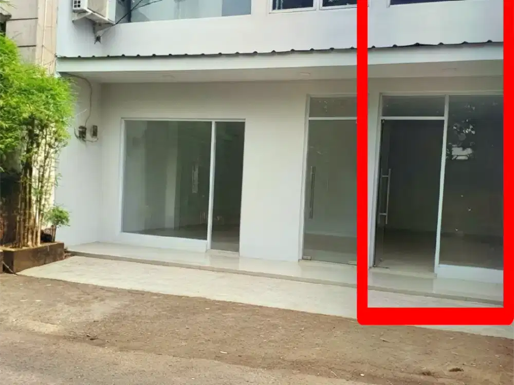 Sewa Ruko Lantai Dasar Lokasi Strategis di Kemang Jakarta Selatan