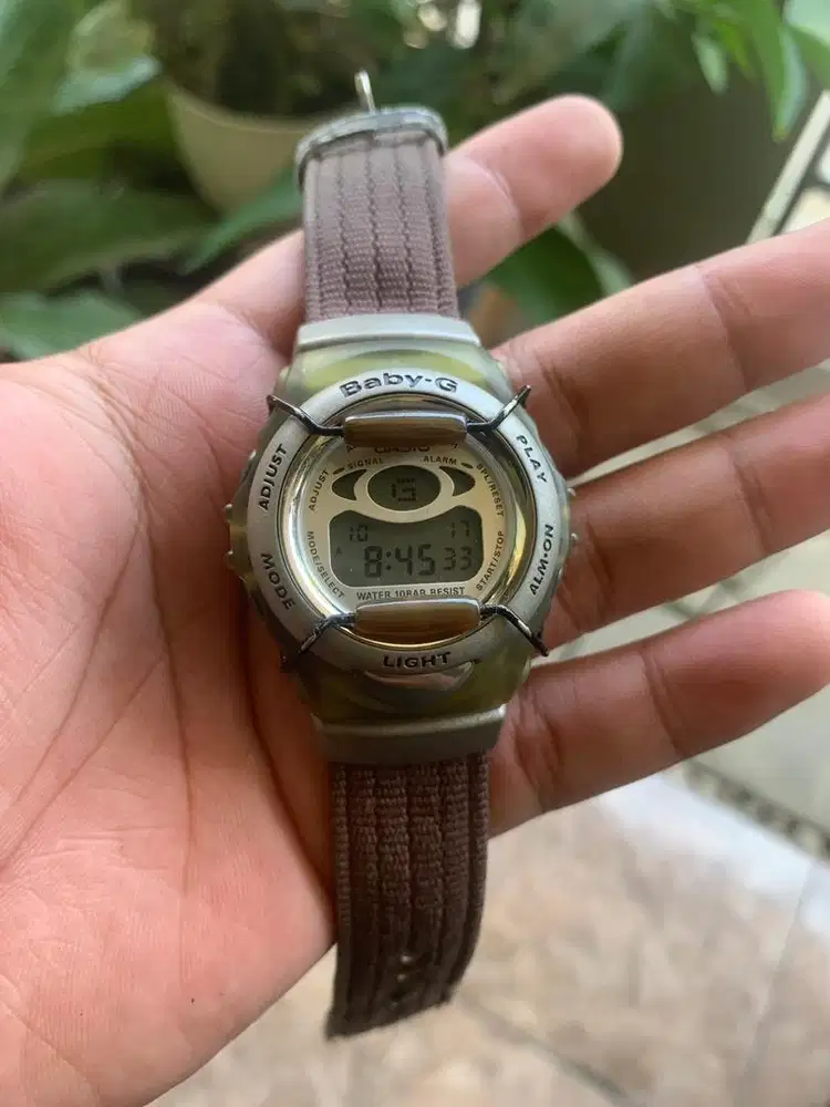 Baby G BGM - 100 vintage
