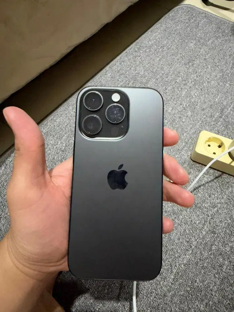 Iphone 16 pro 256 gb black