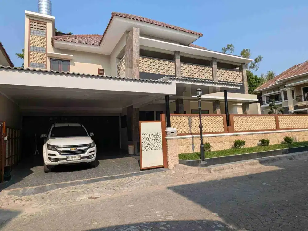 Rumah Mewah Nyaman Maksimal dlm Perumahan Elite Tirtasani dkt Mirota Kampus Jl. Godean