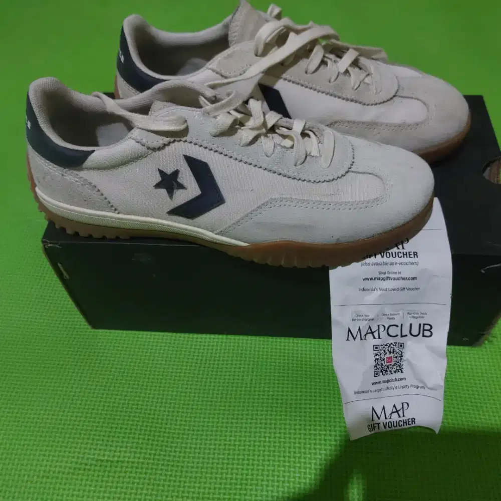 Dijual sepatu konverse