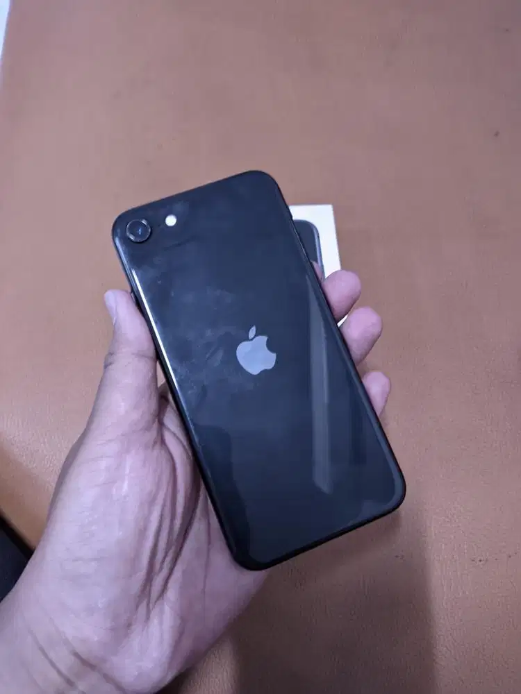 Iphone SE 2020 64gb digimap fullset murah