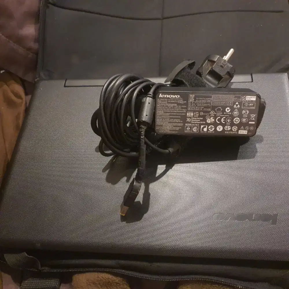 Laptop Lenovo S20-30 Bekas