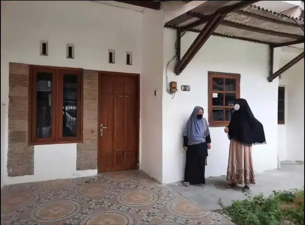 DIJUAL CEPAT! RUMAH STRATEGIS DI TENGAH KOTA SIDOARJO