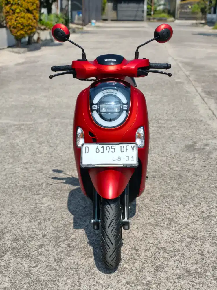 Scoopy Prestige Keyless New Color Like New