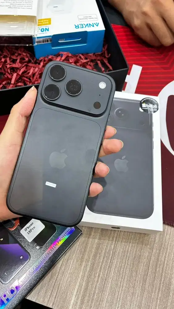 18 PRO 256GB BLACK BRANDNEW