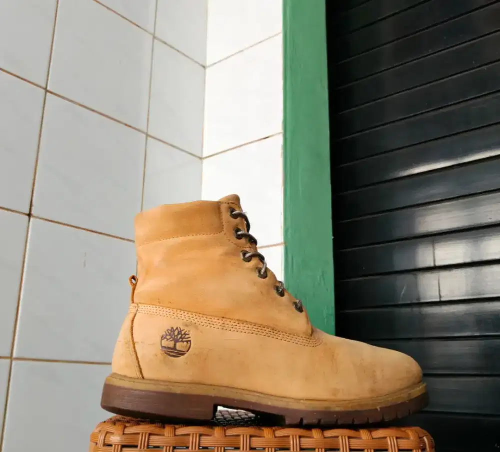 Timberland rolltop yellow size 41.5 original