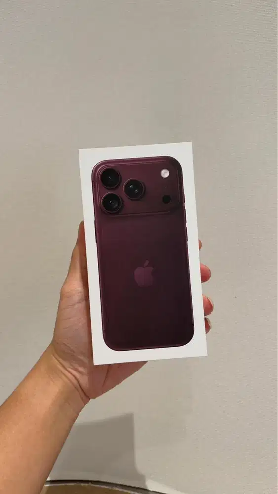 WTS iphone 18 pro 512GB