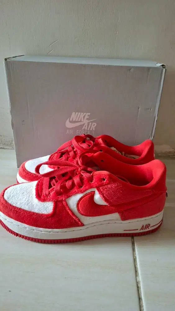 Nike Air Force 1 Low Valentine Red size 37