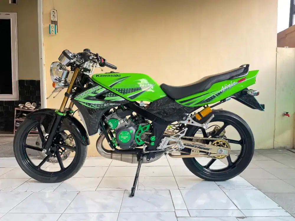 KAWASAKI NINJA SS HIJAU 2013