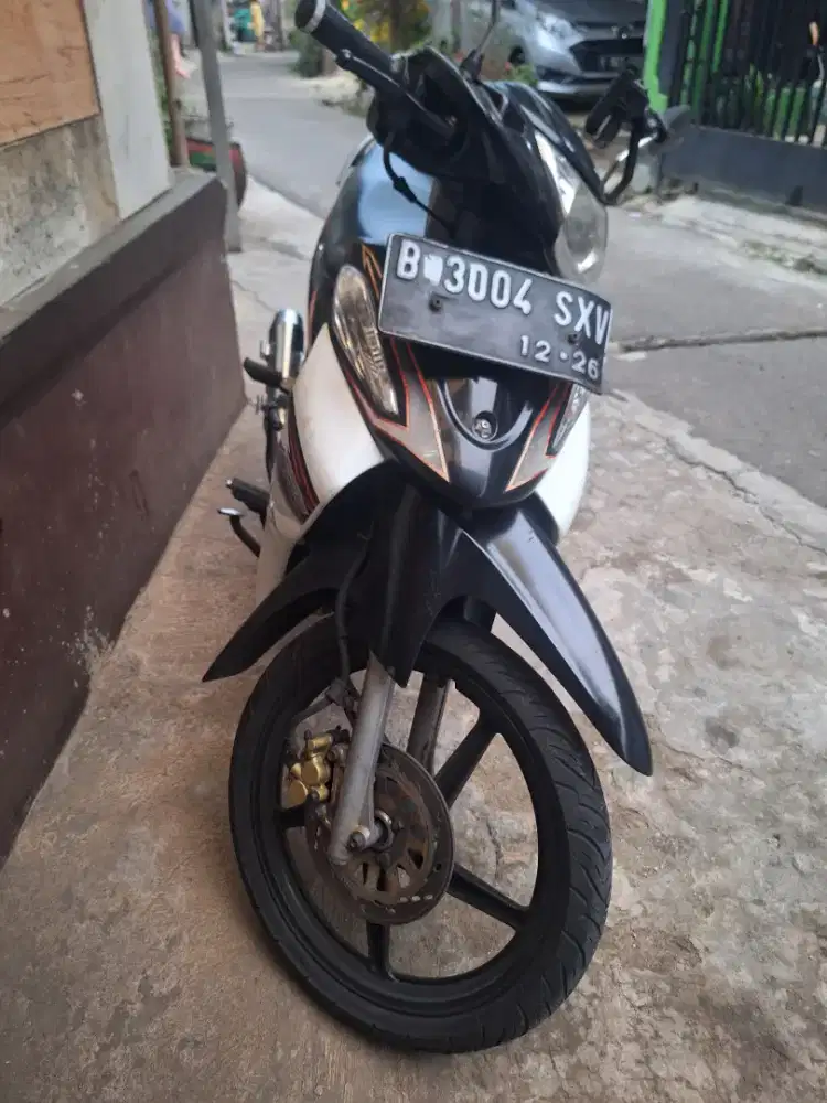 Suzuki smash Titan