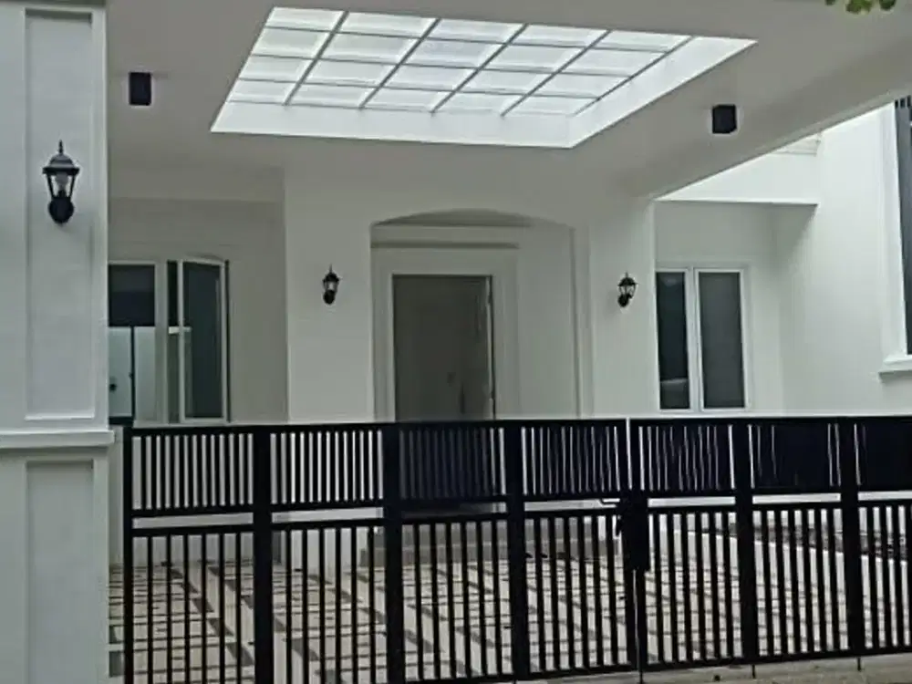 DISEWAKAN RUMAH GRAHA FAMILI 4KT 2LT DEKAT NATIONAL HOSPITAL PAKUWON MALL