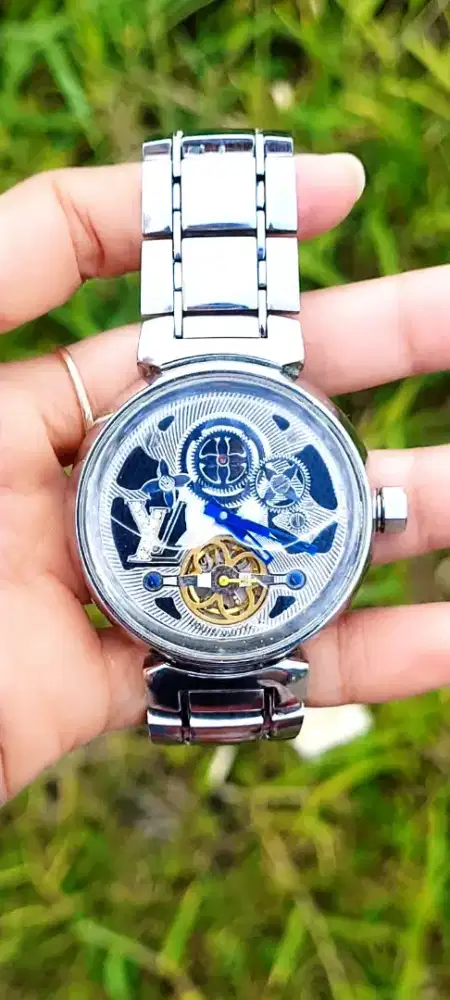Jam Tangan Pria Model Skeleton Automatic Silver Dial Transparan Elegan