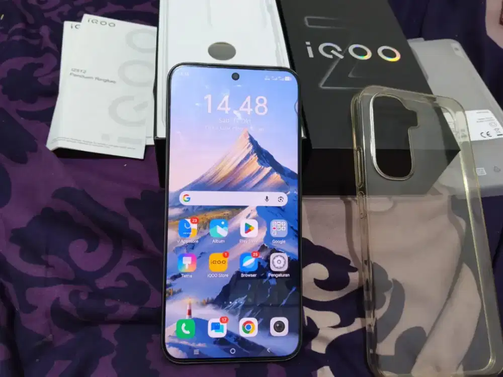Iqoo z11 5g 8/256GB
