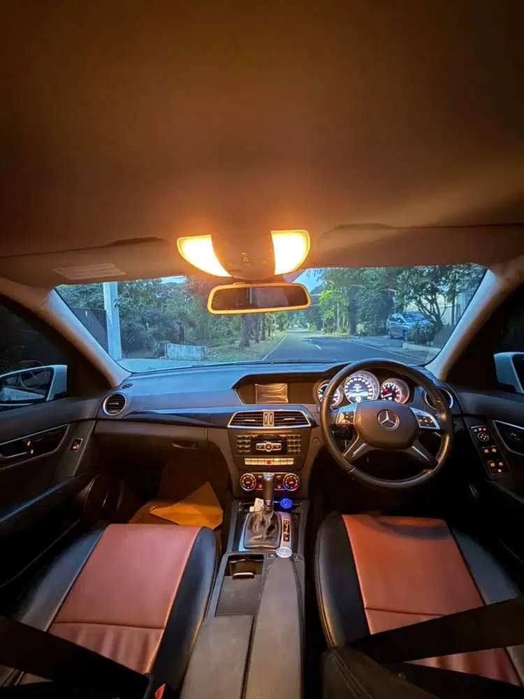 Mercedes-Benz C200 2013 Bensin
