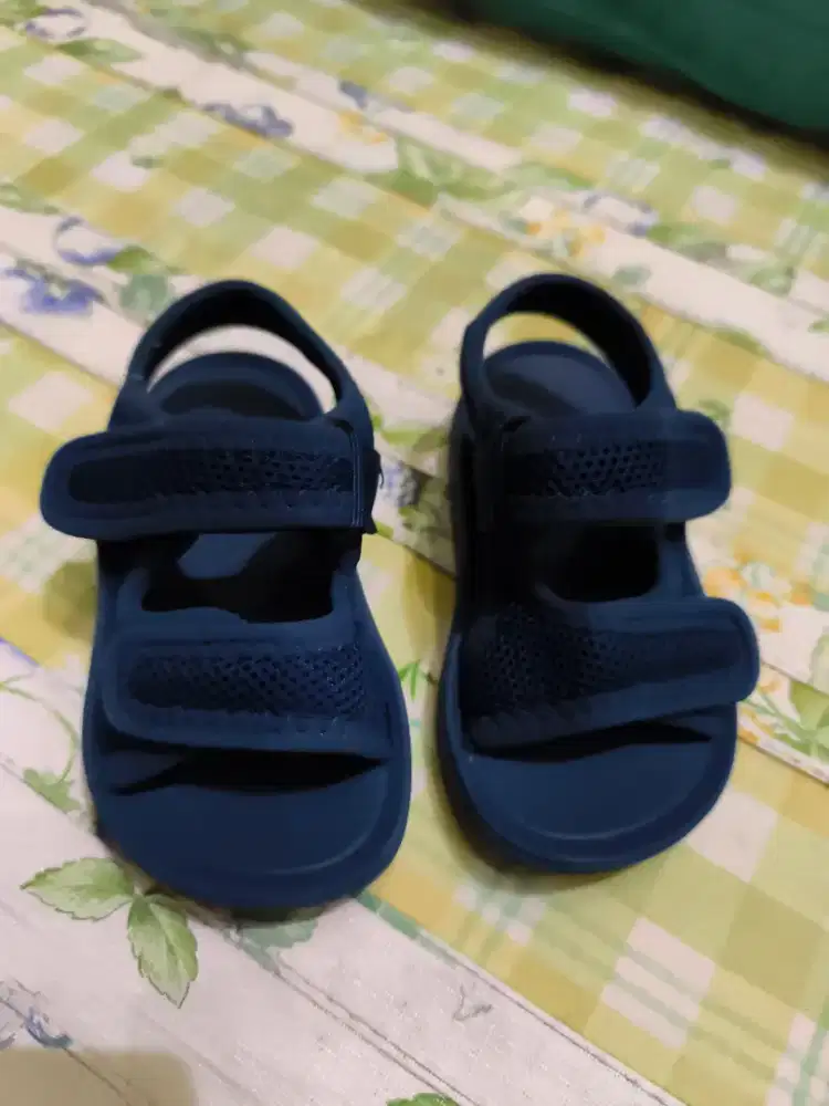 Sepatu Sendal Like New