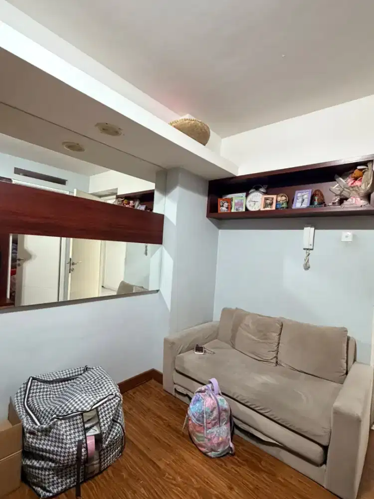 DIJUAL APARTEMEN BASSURA CITY 2BR FURNISHED LANTAI RENDAH
