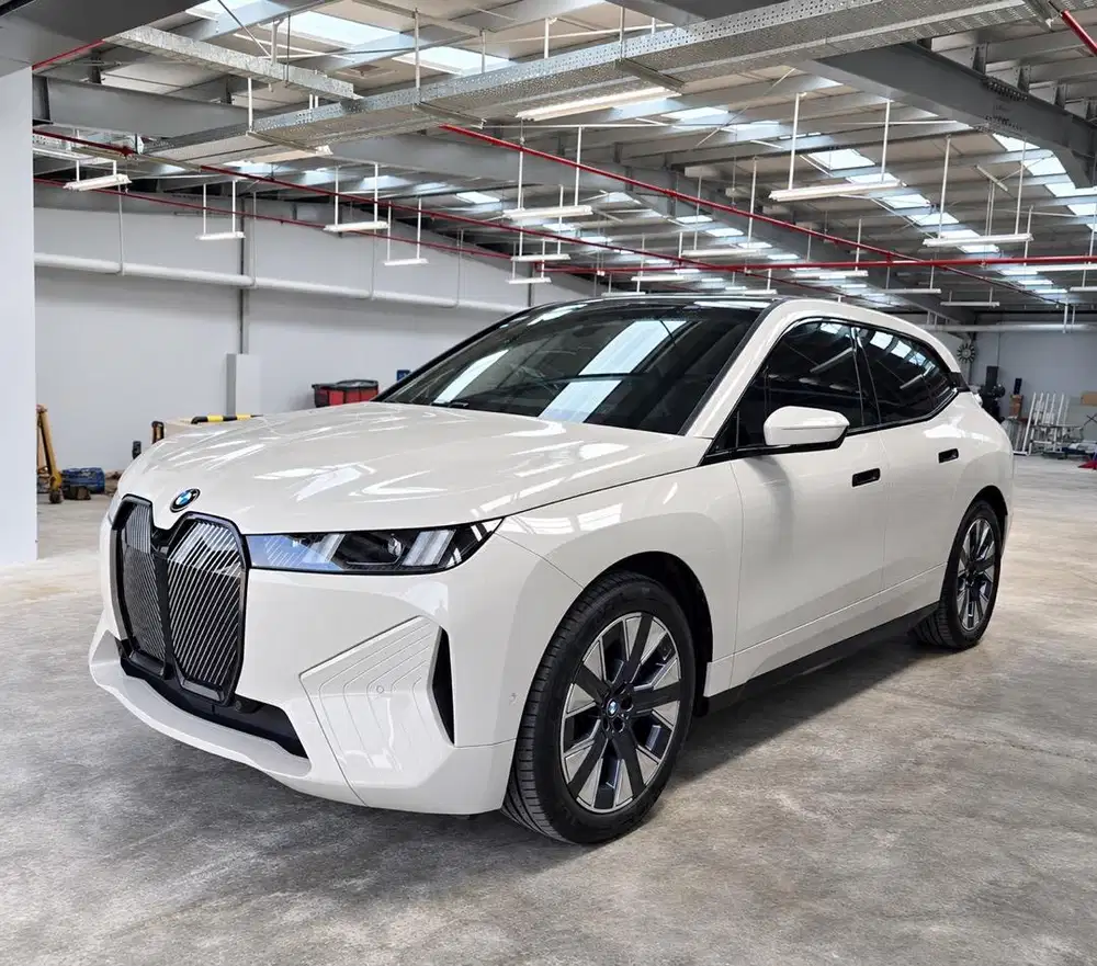 BMW iX xDrive 45 LCI
