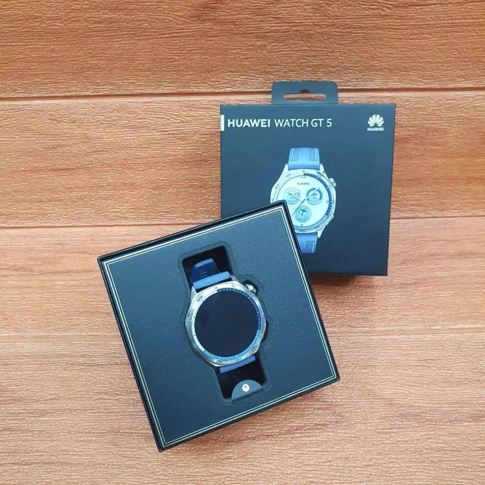 Smartwatch Huawei Watch GT 5 Mulus Like New 99%