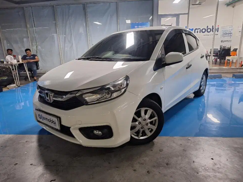 LOW DP Honda Brio Satya 1.2 E Bensin-AT 2019 ERV