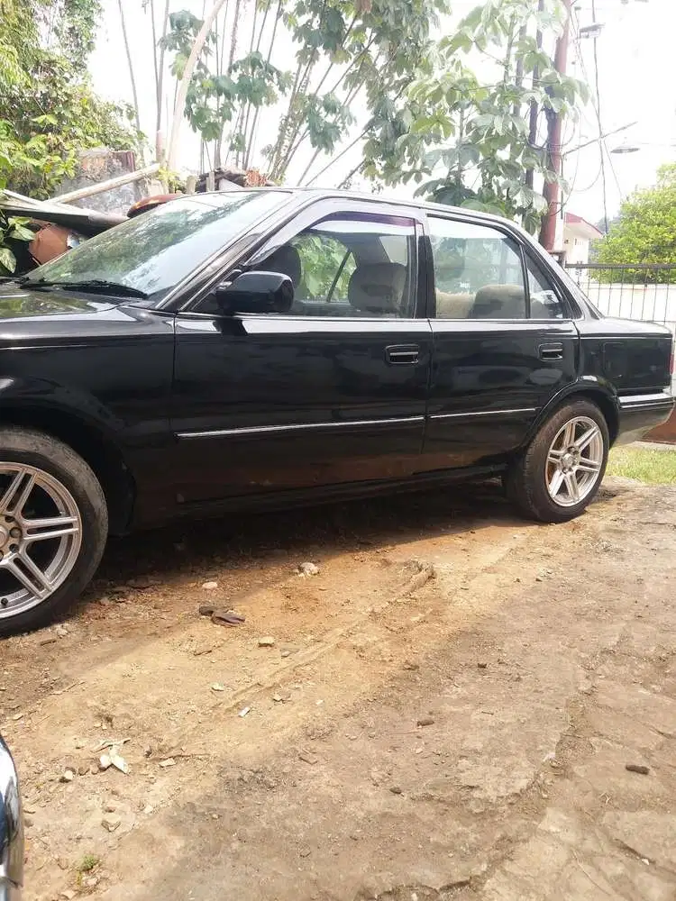 Toyota Corolla 1988 Bensin