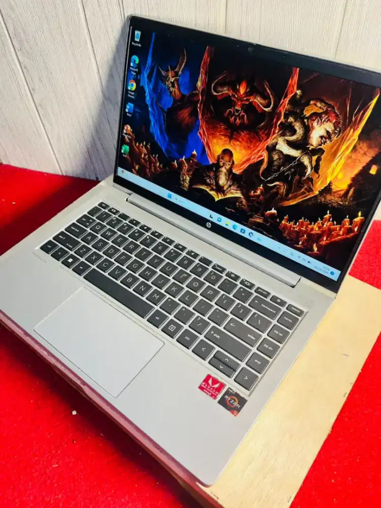 Hp probook 445 G8 amd ryzen 5 5650U (12 cpu )2.3 ghz