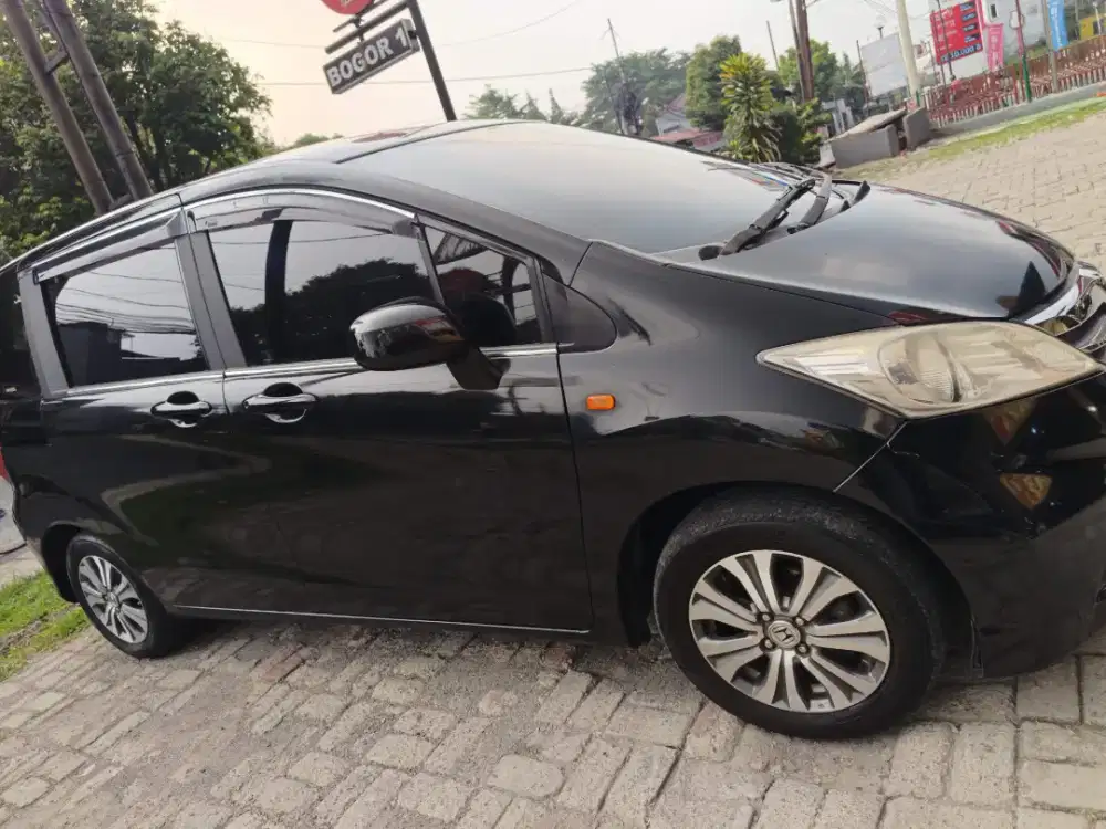 Honda Freed 1.5 AT 2012